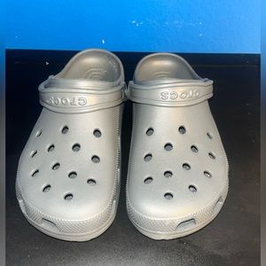 Crocs size 11